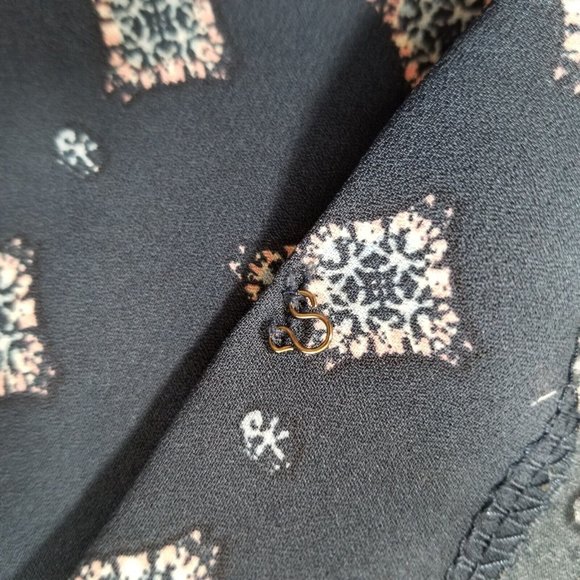 Living Doll Romper Women's M Blue & White Printed Floral Pockets Bell Sleeve Bow - Picture 12 of 12